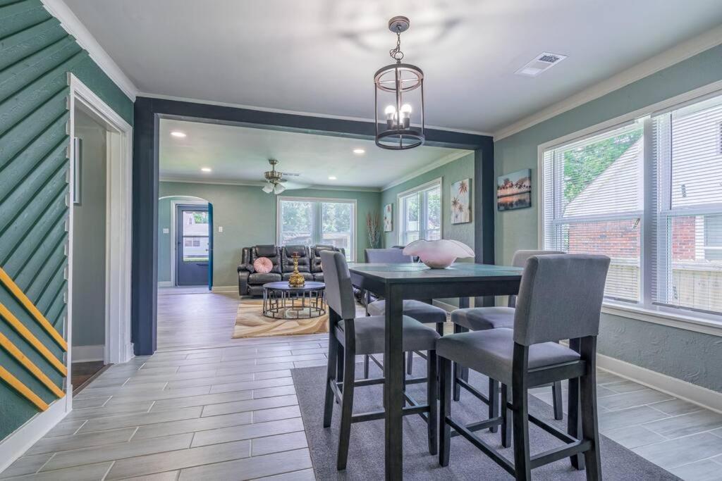 Mika Springs Beach Inspired Home! Memphis Exterior foto